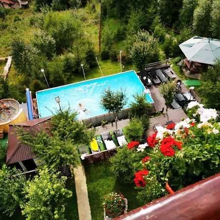 Vila Alunis Буштені Екстер'єр фото